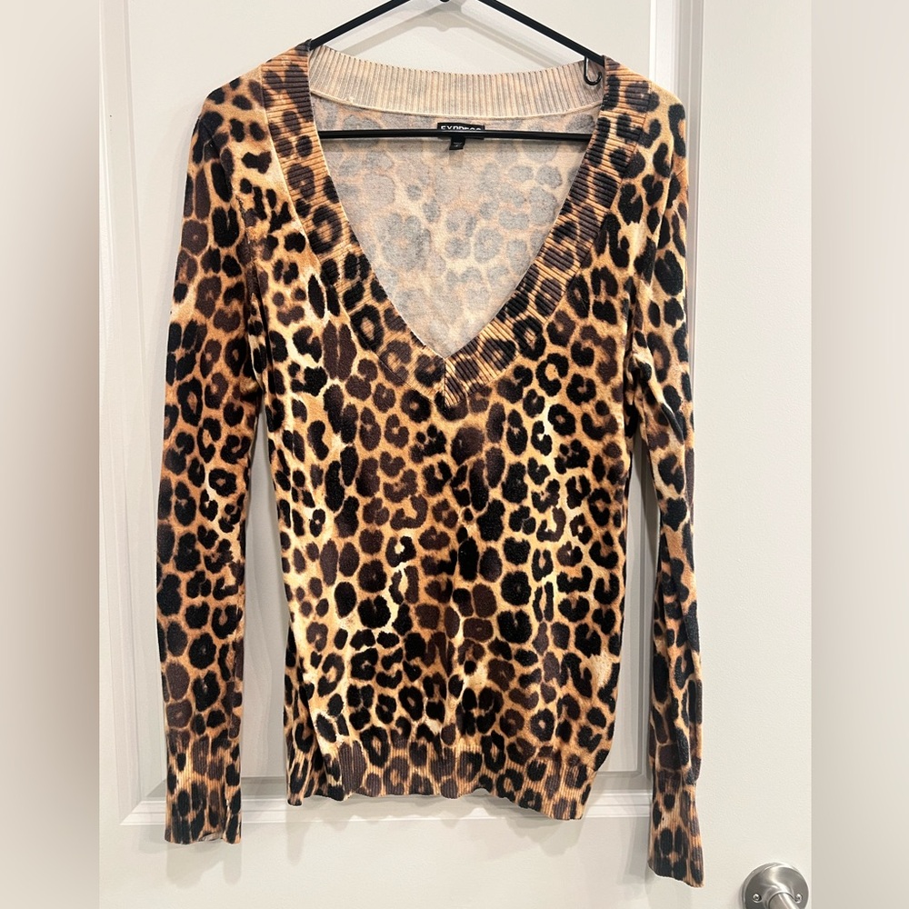 Express leopard size small sweater